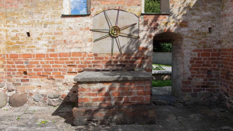 Archivo:The Birdwatcher - 05.jpg